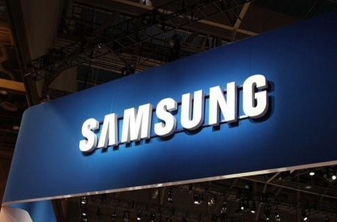 将折叠进行到最后的三星新专利正在探索各种折叠方式的设备