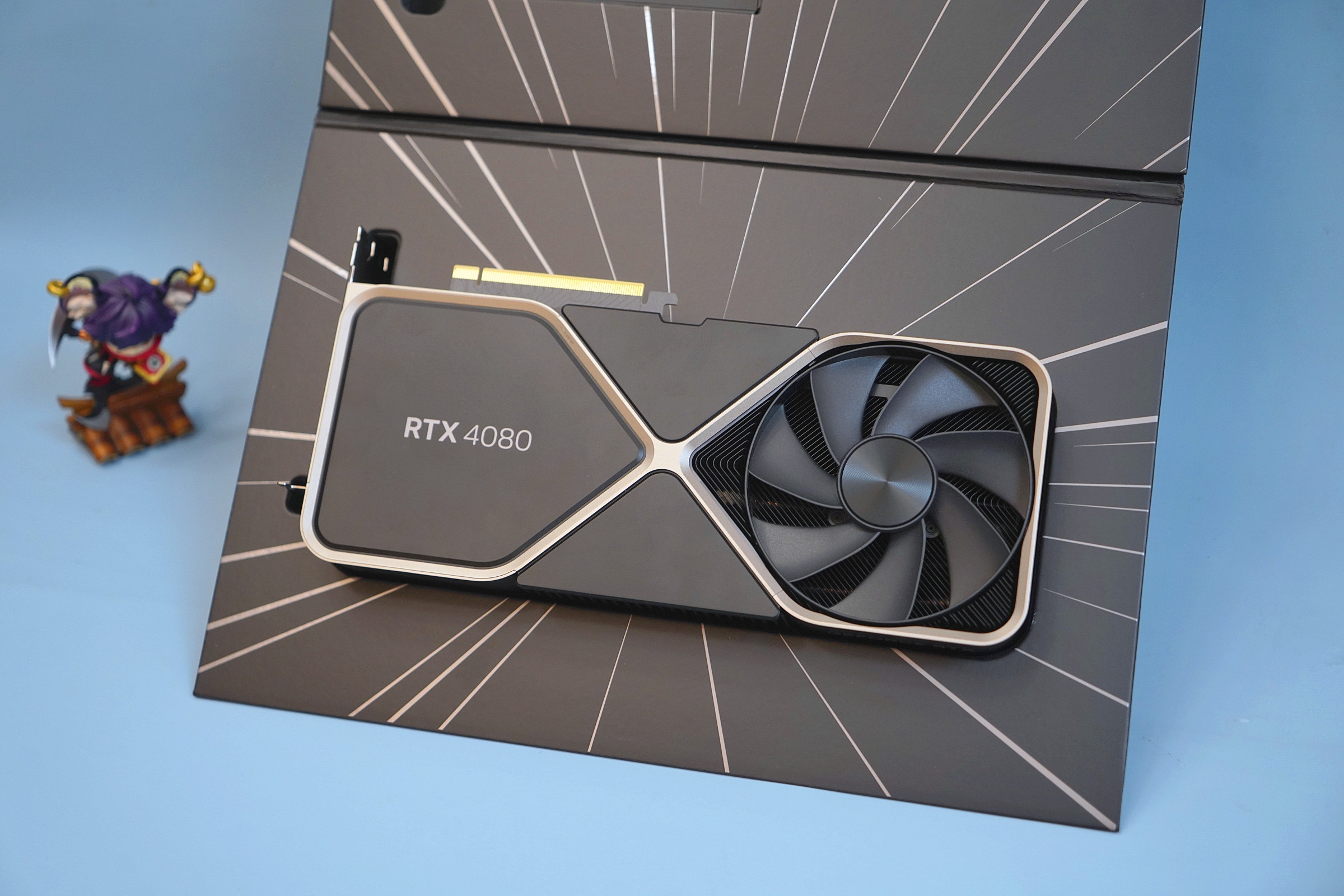 RTX40系列一齐脱销！RTX4080有望降价