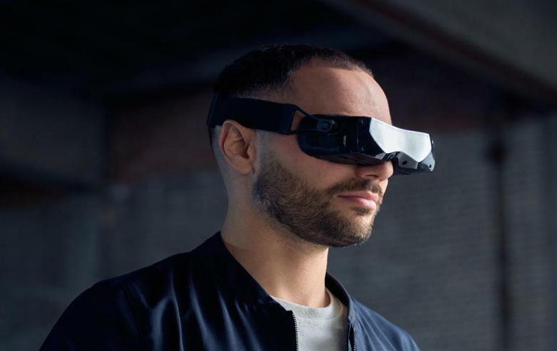 全球最小巧精致的VR头显5K分辨率只有127克重