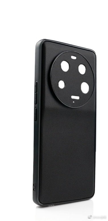 小米13Ultra手机壳，暴露在背部显眼的形状