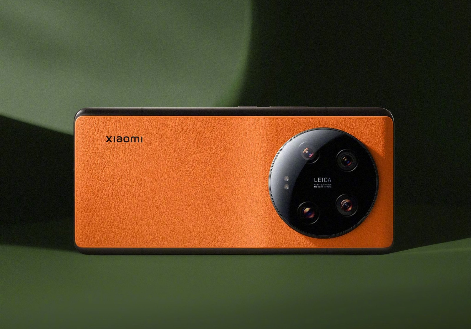 小米13超限色首轮即售罄！6499元供不应求。
