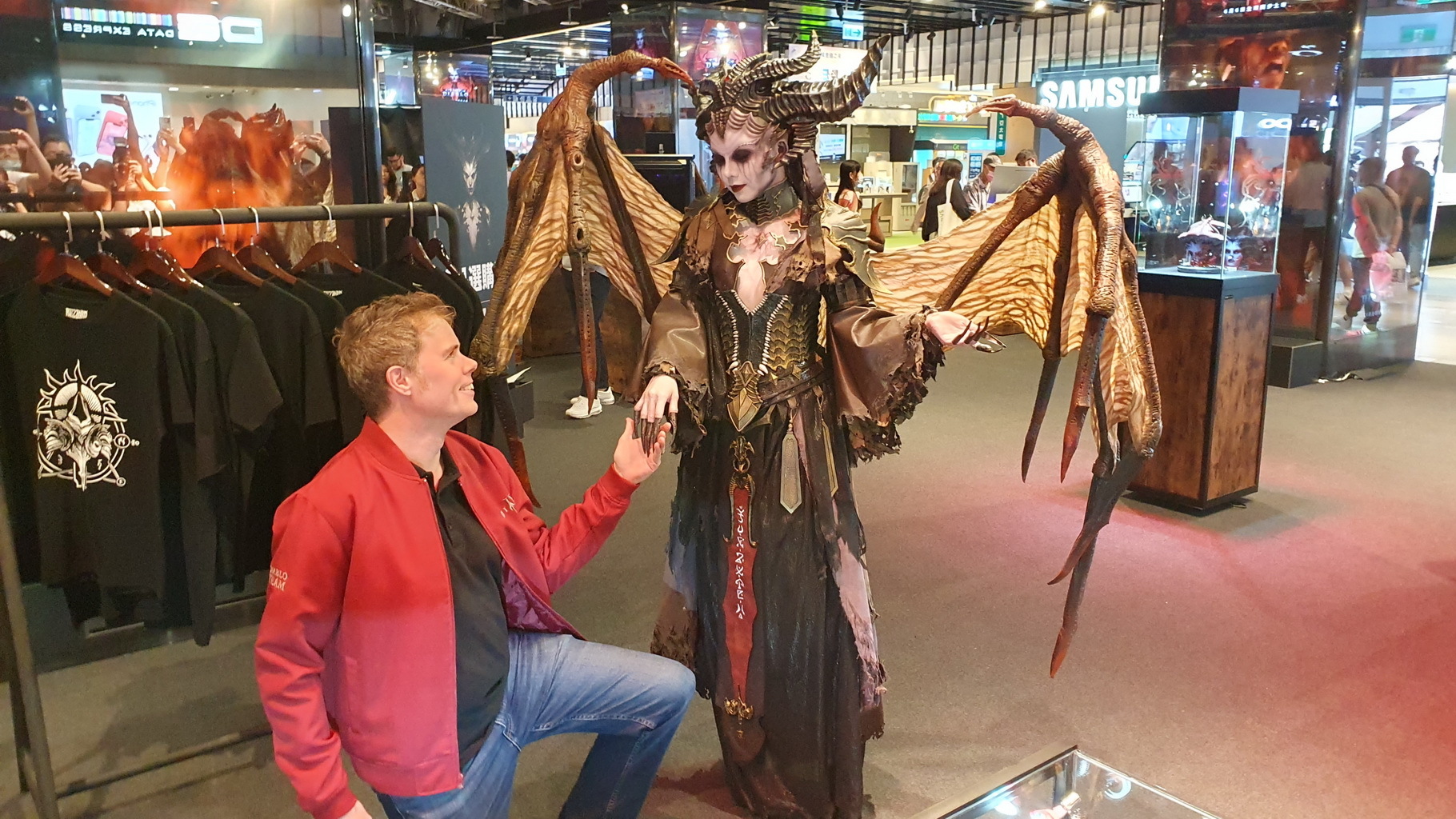 导演《暗黑4》：这是我们讲述过的最黑暗的故事。
