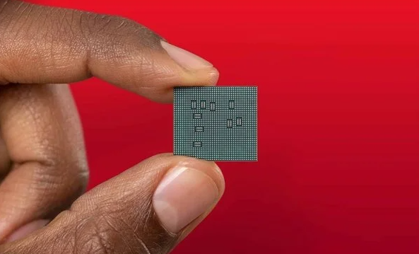 骁龙8Gen2售价高达1100元。苹果A16感到羞愧。
