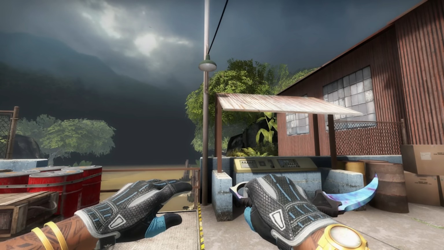 这把全蓝色硬化爪刀由新手《CS：GO》玩家发行，价值至少150000美元。
