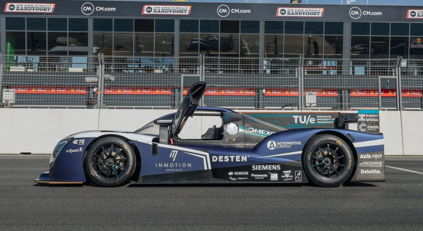 荷兰大学生为250公里充电4分钟研制出全新的赛车电池
