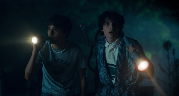 《夏之地狱》发布首张将在多伦多电影节首映的剧照
