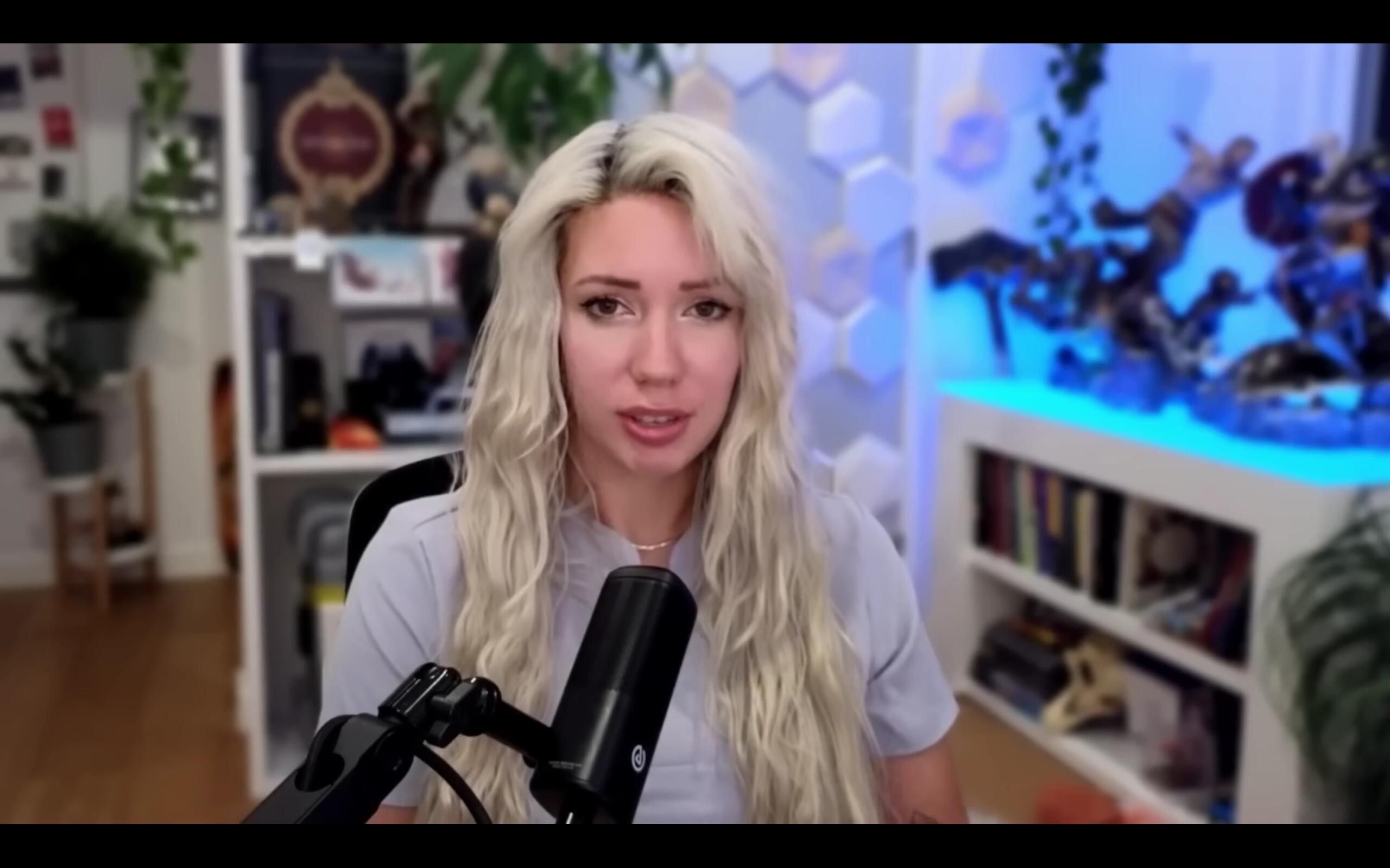 《战神》开发者编剧《星空》直播被网络巨魔围攻
