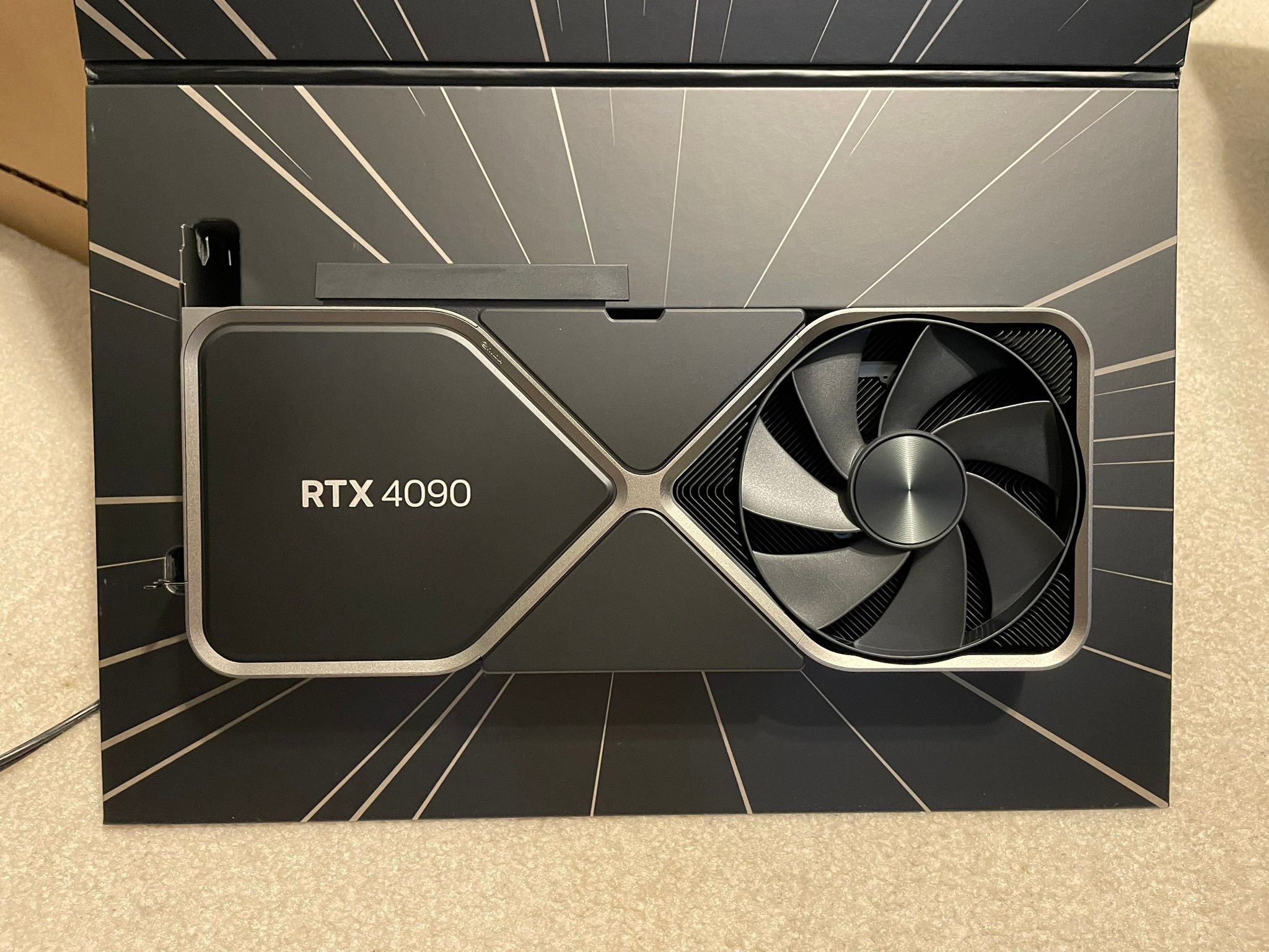 绝版了吗？NVIDIARTX4090已从整个网络中移除。
