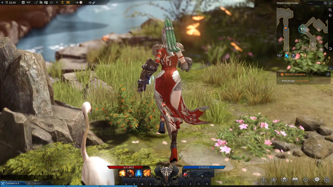 《失落的方舟》聊天框已经被广告机器人和交友信息占领。