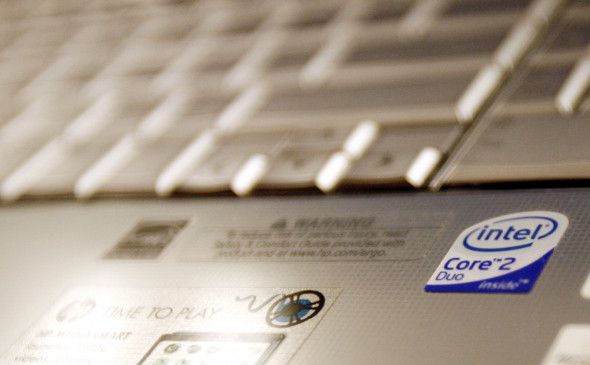 英特尔、戴尔和联想停止向俄罗斯运送产品。