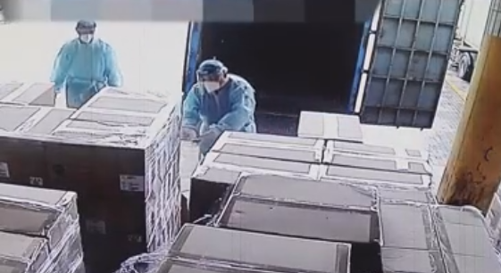 矿井改造？中国海关查获5840张假XFX显卡。