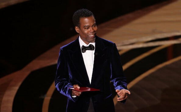 乌云背后总有一线光明？被史密斯打得落花流水的喜剧演员，票价跳涨了10多倍。