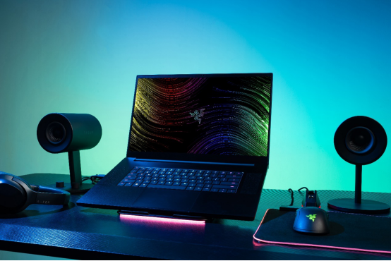 兼顾游戏和创意工作的“全能玩家”！2022雷蛇刀锋17发售。