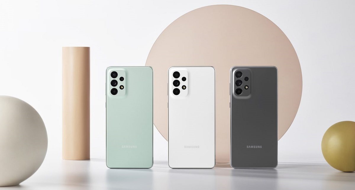 三星将从JD.COM和华星光电购买650万块有机发光二极管面板，以使其供应链多样化。