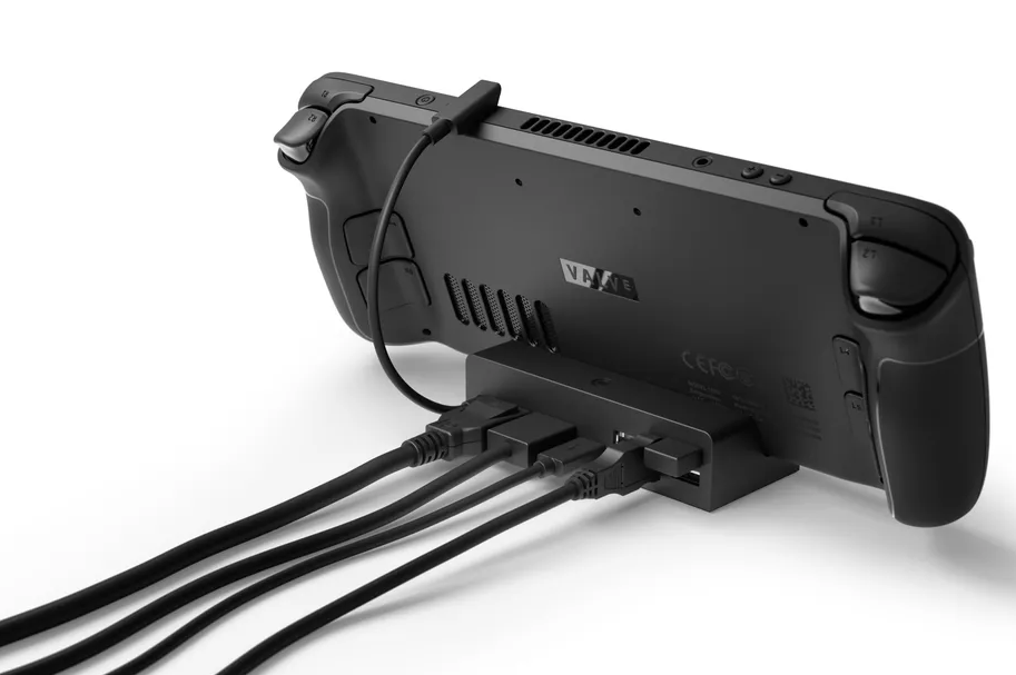 USB  3.1发布前Steam  Deck底座的硬件升级