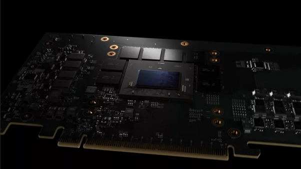 展示英特尔Arctic  Sound-M数据中心显卡