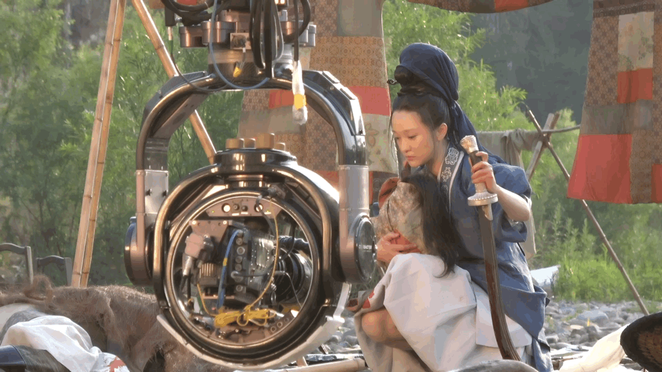 《诗眼倦天涯》周迅造型曝光，头纱异域风情。