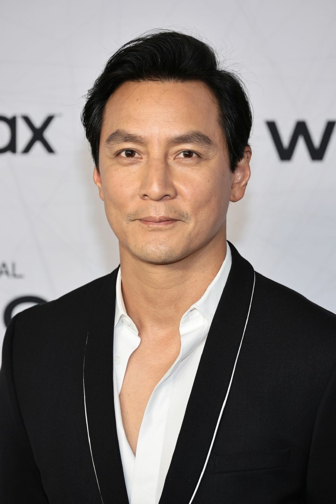 《西部世界》吴彦祖一家三口首次亮相第四季首播。