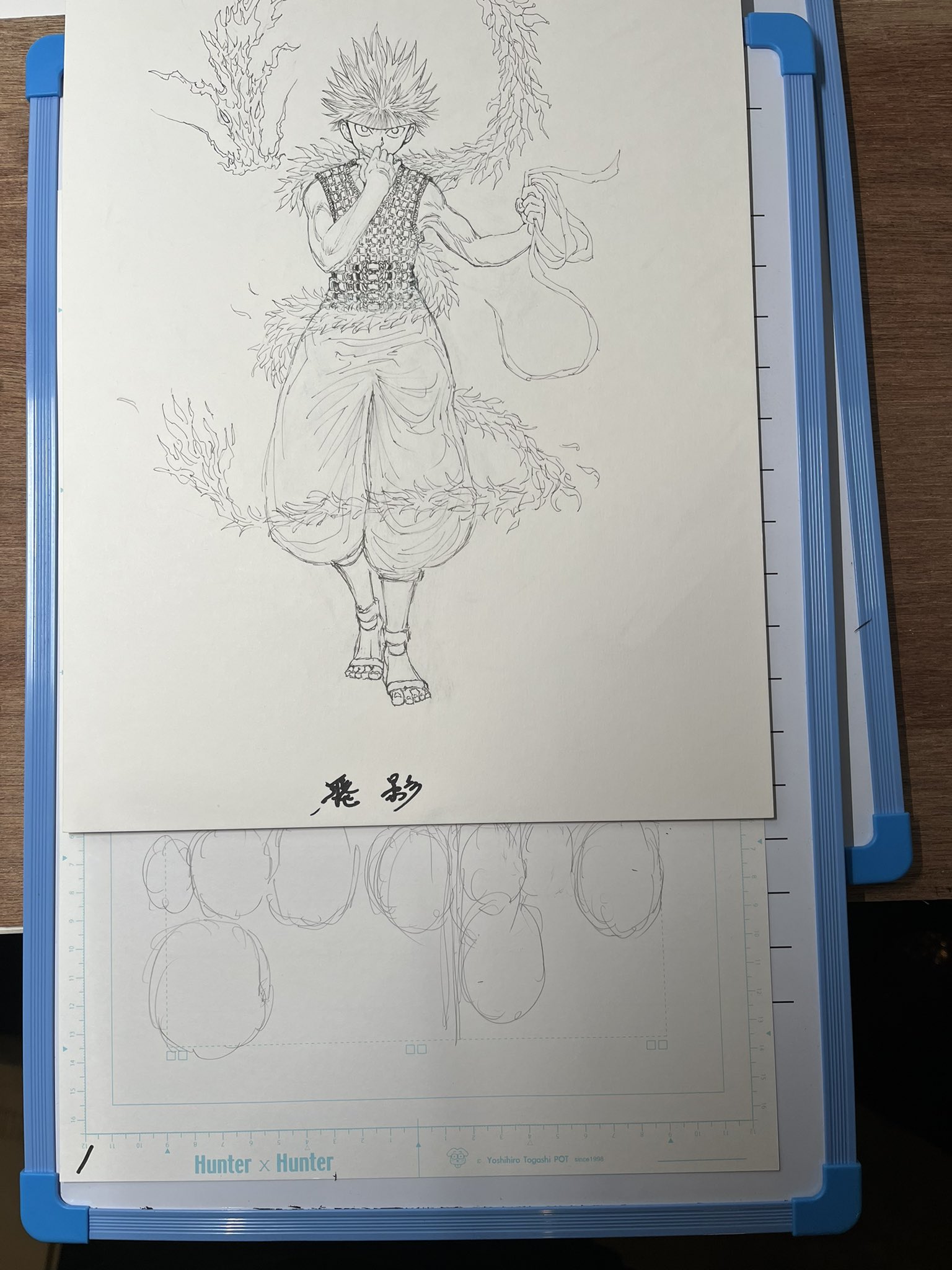 富坚义博的漫画手稿的预览中只剩下一个字，飞影的原图显示了绘画作品。