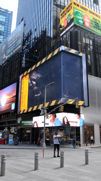 《生化危机》网飞实景剧开始在街头播放裸眼3D广告。