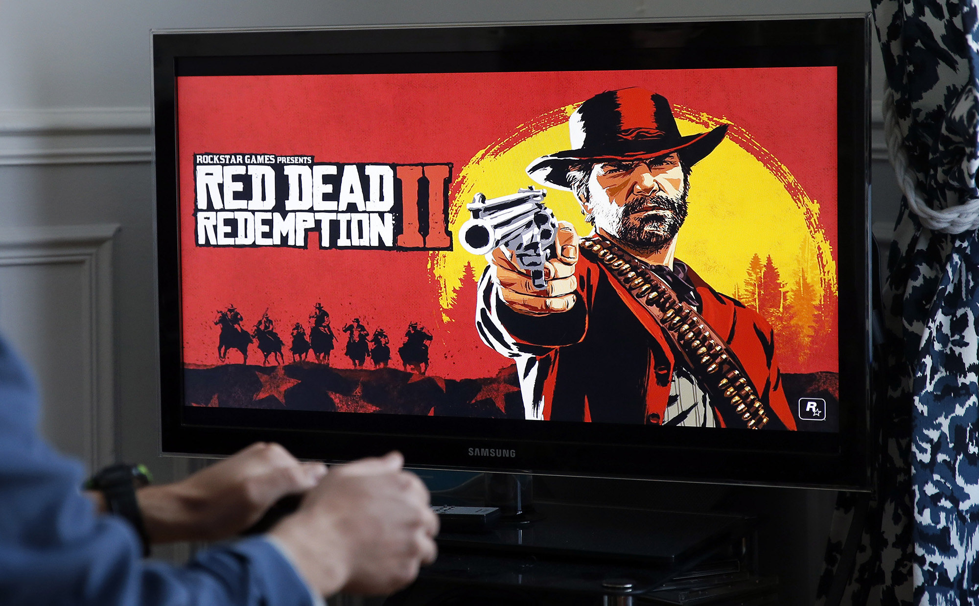 Q1财经报道:损失1亿美元的游戏5卖出了1.7亿套。