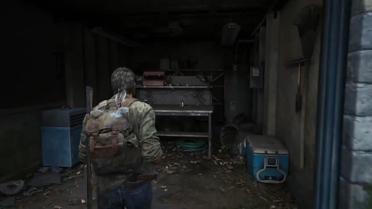 《最后的生还者：重制版》在工作台上演示武器的视觉效果不错。