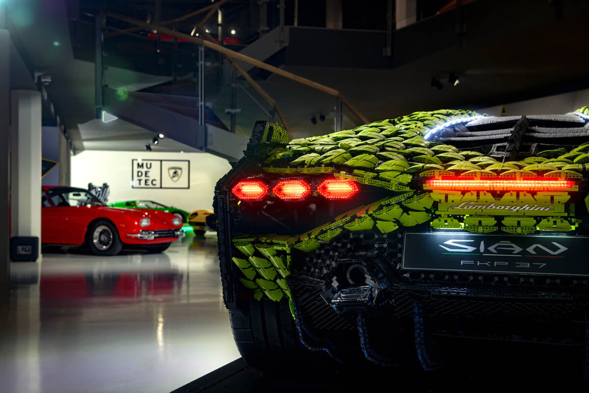 乐高超级兰博基尼超跑公开展示，高贵，华丽，酷炫。