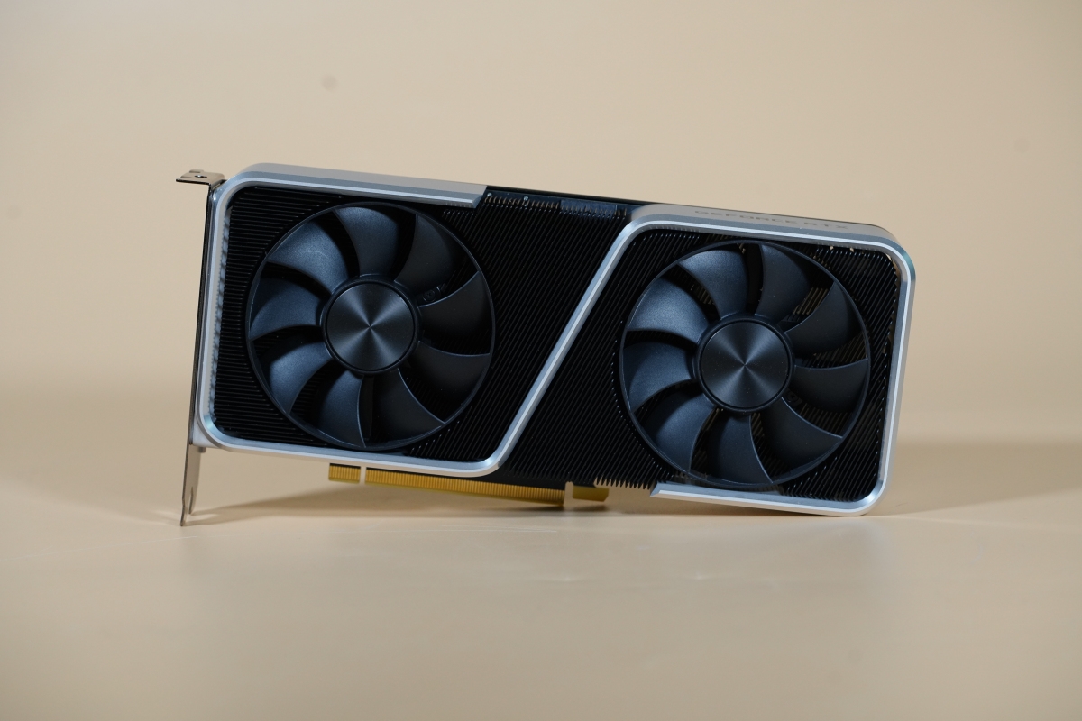 总漏RTX4090和408016GB/12GB频率/功耗:老黄临时改变主意。