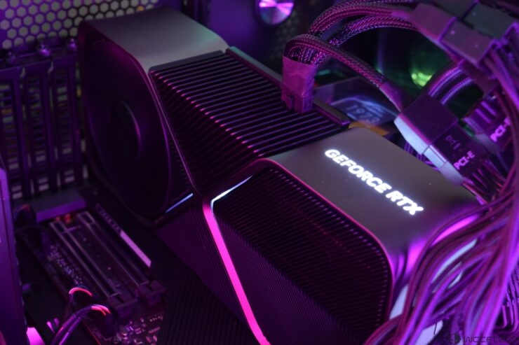 RTX4090插上原生16针线后:玩游戏还是烧。
