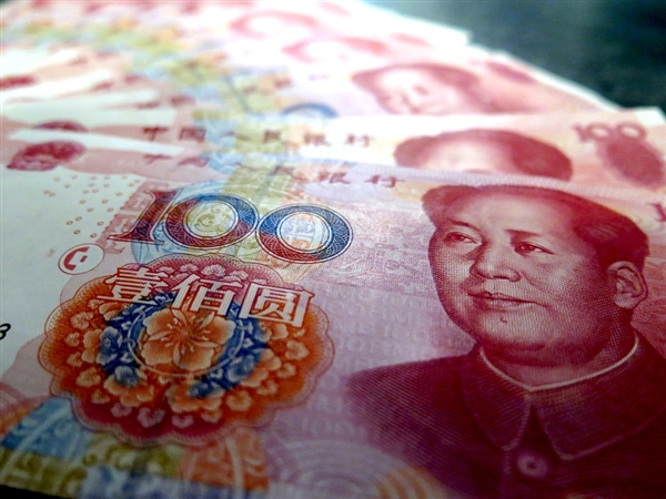 2022年中国人均存款近1.3万元网友:又拖后腿了