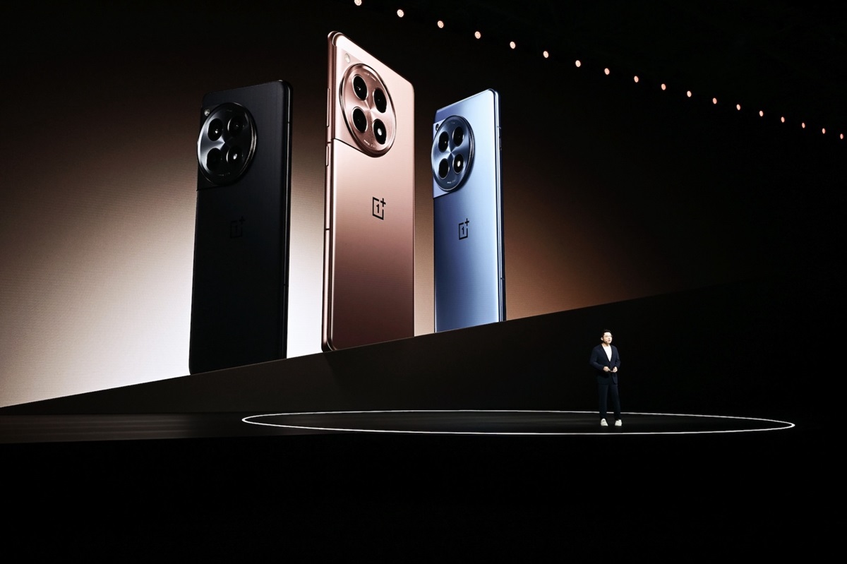 正式发布一加王牌3：第二代骁龙8：2599元
