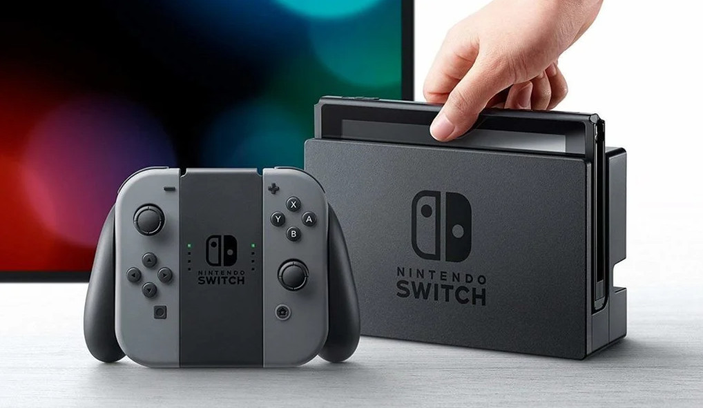 分析人士预测，Switch2将搭载8英寸LCD屏幕，这是任天堂有史以来最大的手机。
