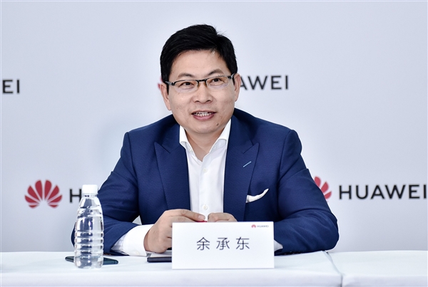 华为撤回商标申请：雷军忍不住要用
