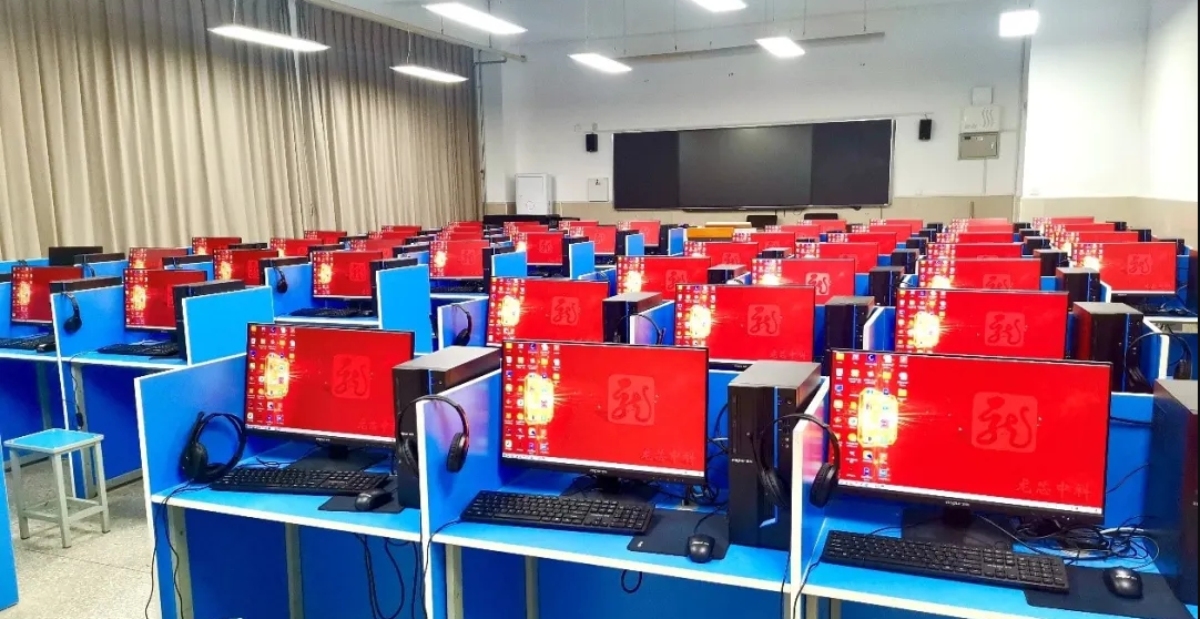 近万台龙芯中科电脑走进鹤壁市中小学预装UOS操作系统

