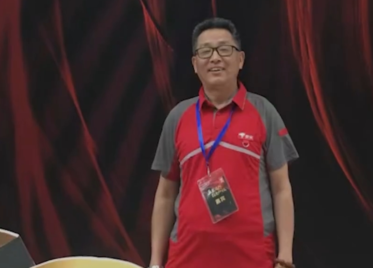 第一批送货小哥退休：他们有房子、有车、有养老金
