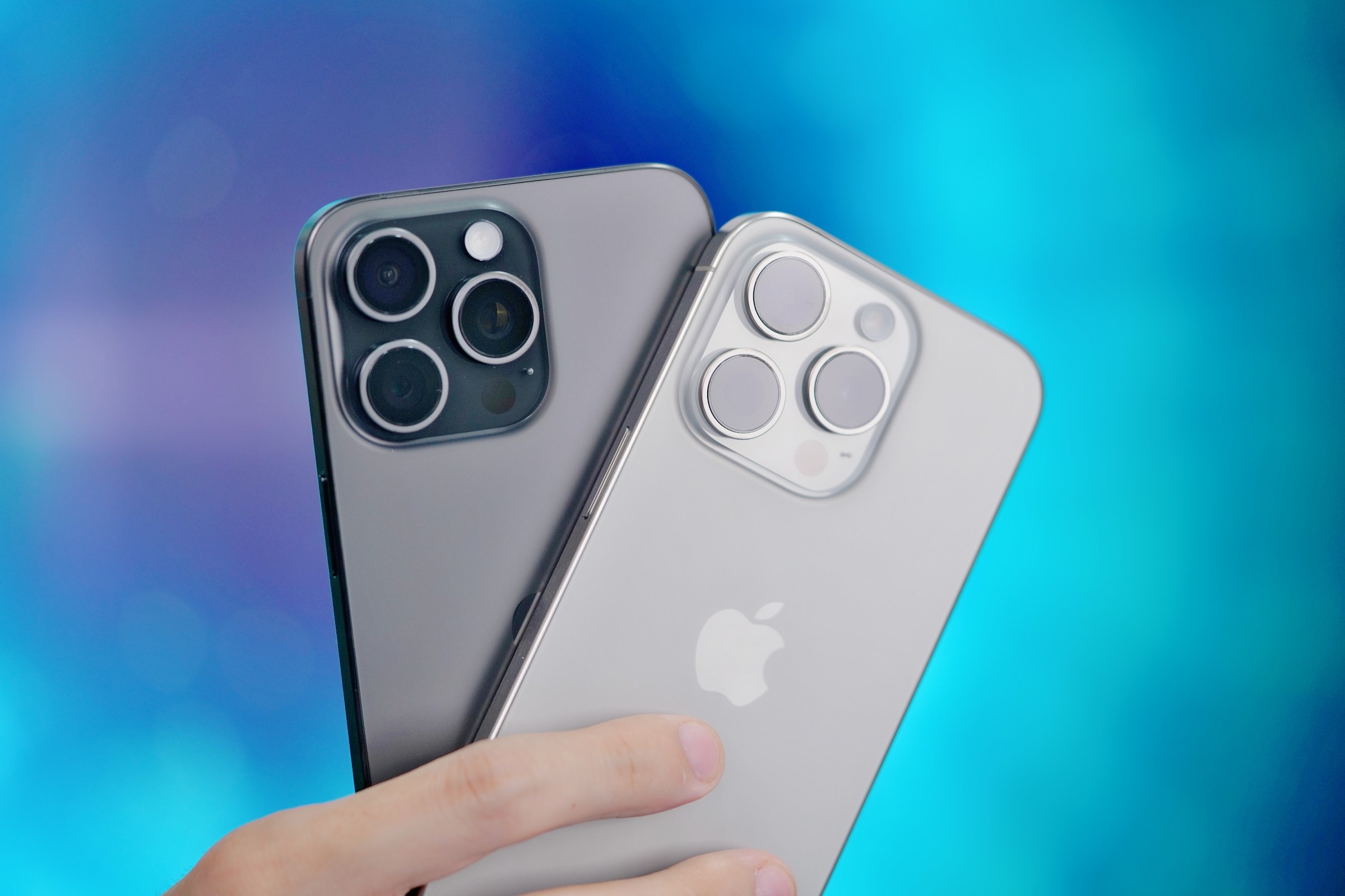 两男子用假iPhone换取6000多部新iPhone：被判处近5年监禁
