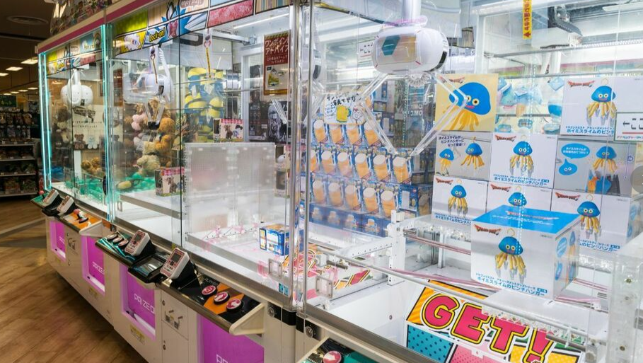 日本街机行业10年收入减少2500亿元。抓娃娃机已成为救世主
