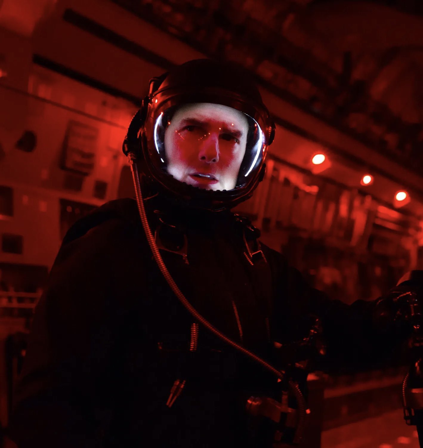 汤姆·克鲁斯将主演道格·里曼的超自然惊悚片《DEEPER》
