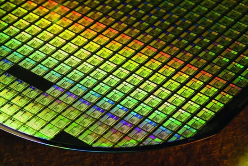 英飞凌首席执行官：将在中国生产芯片以实现本地化生产
