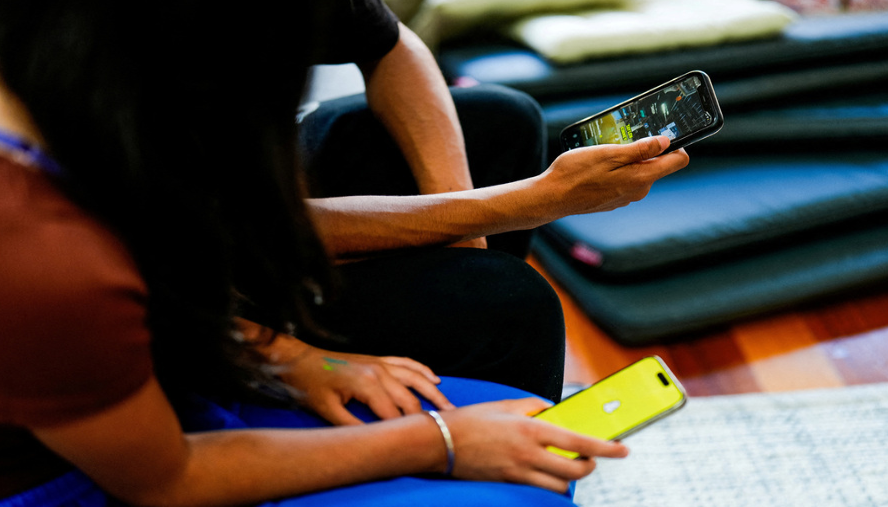 澳大利亚将禁止16岁以下青少年使用社交媒体。目前的情况是，所有主要的SN都依赖于自我意识
