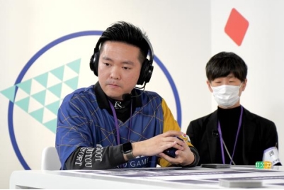 《航海王卡牌对战》世锦赛峰会：大陆选手阿宝夺冠，他独特的简化中文冠军卡加冕！
