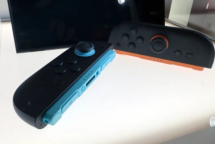 官方确认：Switch2Joy-Con不会使用霍尔效应摇杆

