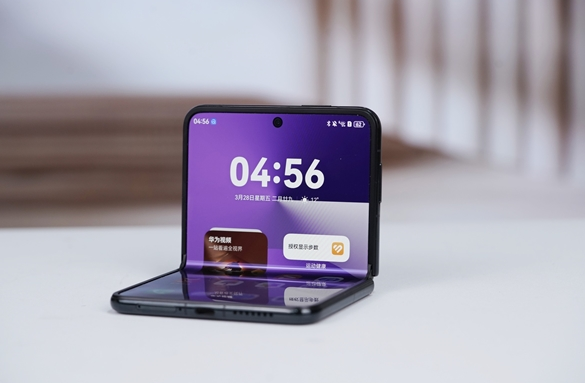 华为PuraX售价9999元，购买人数最多
